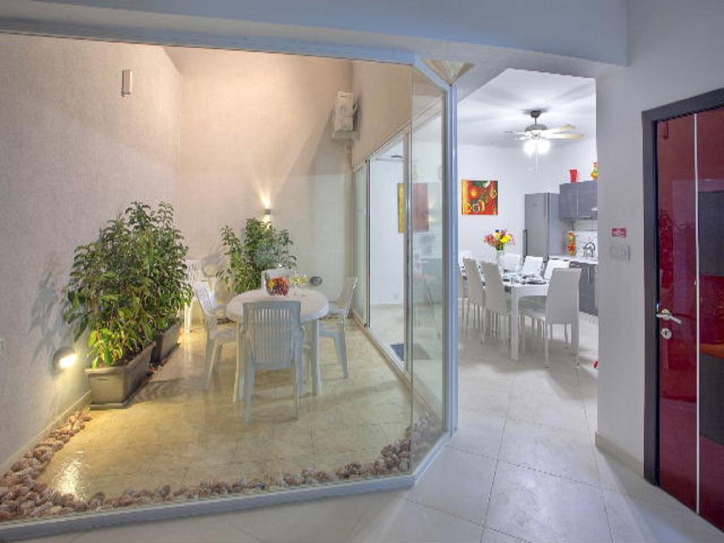 Sunnyside Villa *